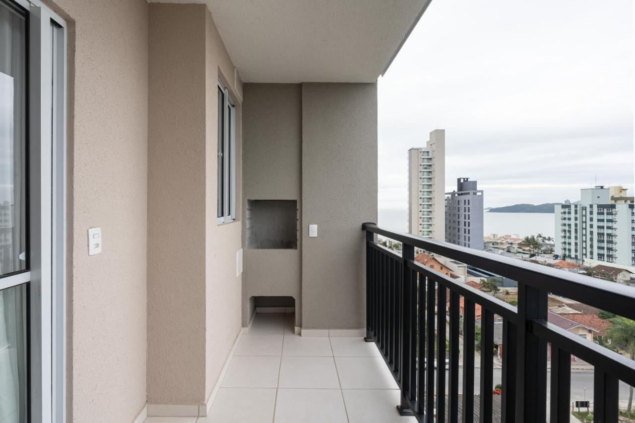 Apartamento Com Vista Mar, Ar-Condicionado, Wi-Fi Condominio Com Piscina, Quadra De Esportes Playground Infantil A 15 Minutos Do Beto Carreiro Picarras Bagian luar foto